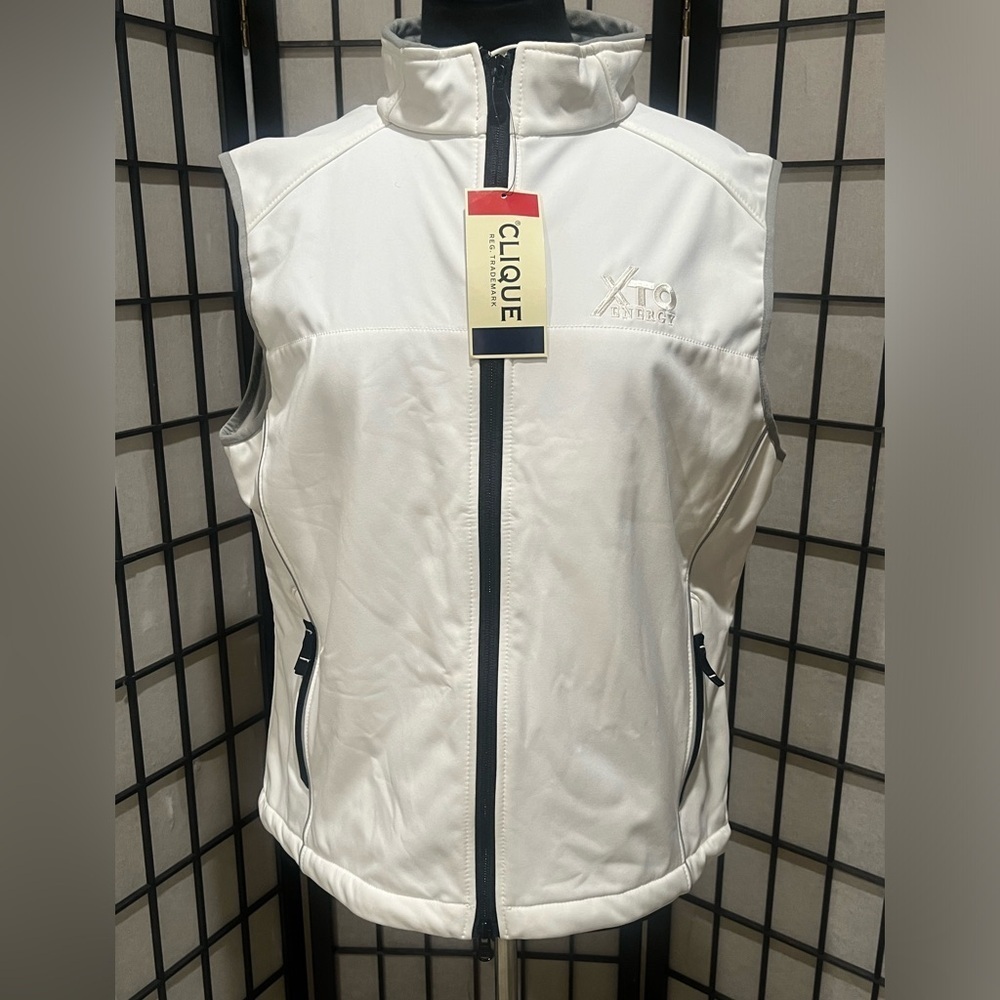 Clique  LQO00006 LADIES SOFT SHELL VEST EMBROIDERED XTO ENERGY LOGO SZ L